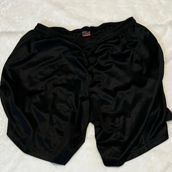REGULAR BLACK SHORTS - Picture 1 of 1